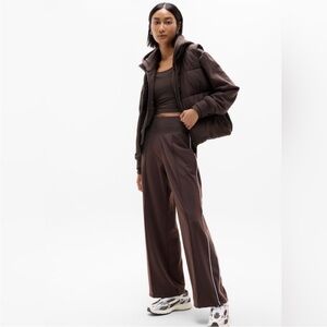 NWOT Athleta truffle/white wide leg pant, size large tall
